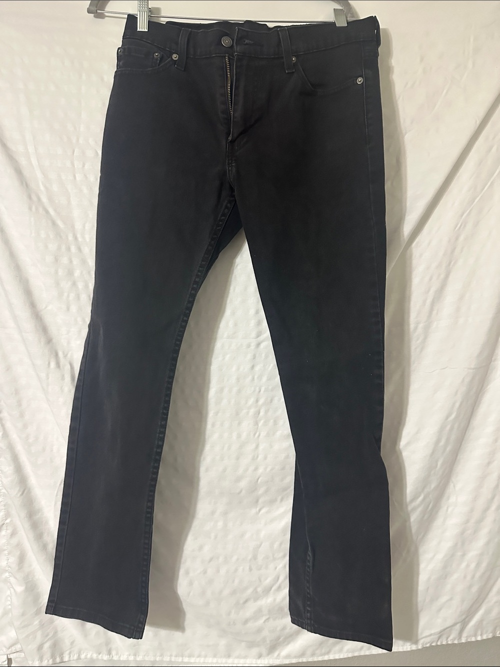 Levi's Men's Black Slim Straight Jeans